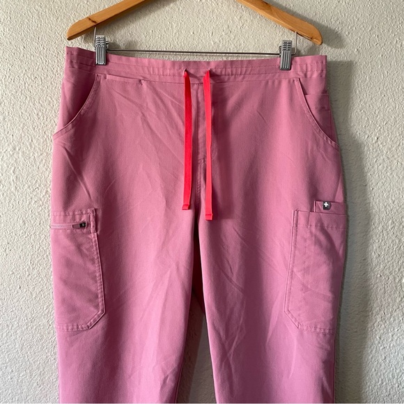 FIGS Yola Scrub Pants Women’s L Tall Chalk Pink Medical Nurse Healthcare - Picture 3 of 15